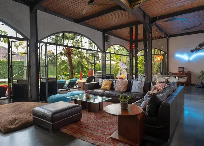 Villa Niconico Mansion By Finder Seminyak (Bali)